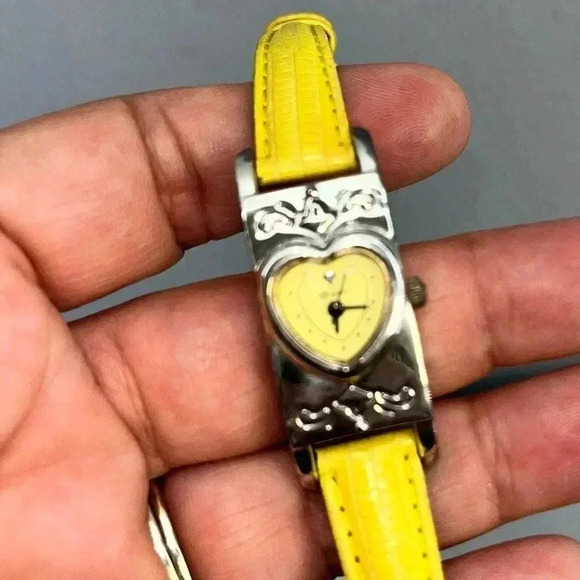 Brighton watch Santa Paula rare yellow w metal box *needs new battery main image 8